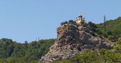 Вид на объект: Форосская церковь