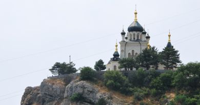 Экскурсии в Форосскую церковь из Симферополя 2024